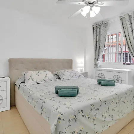 Atico De Lujo Con Gran Terraza, Piscina Climatizada Y Parking En Cristianos - Es-347-4 Apartamento *